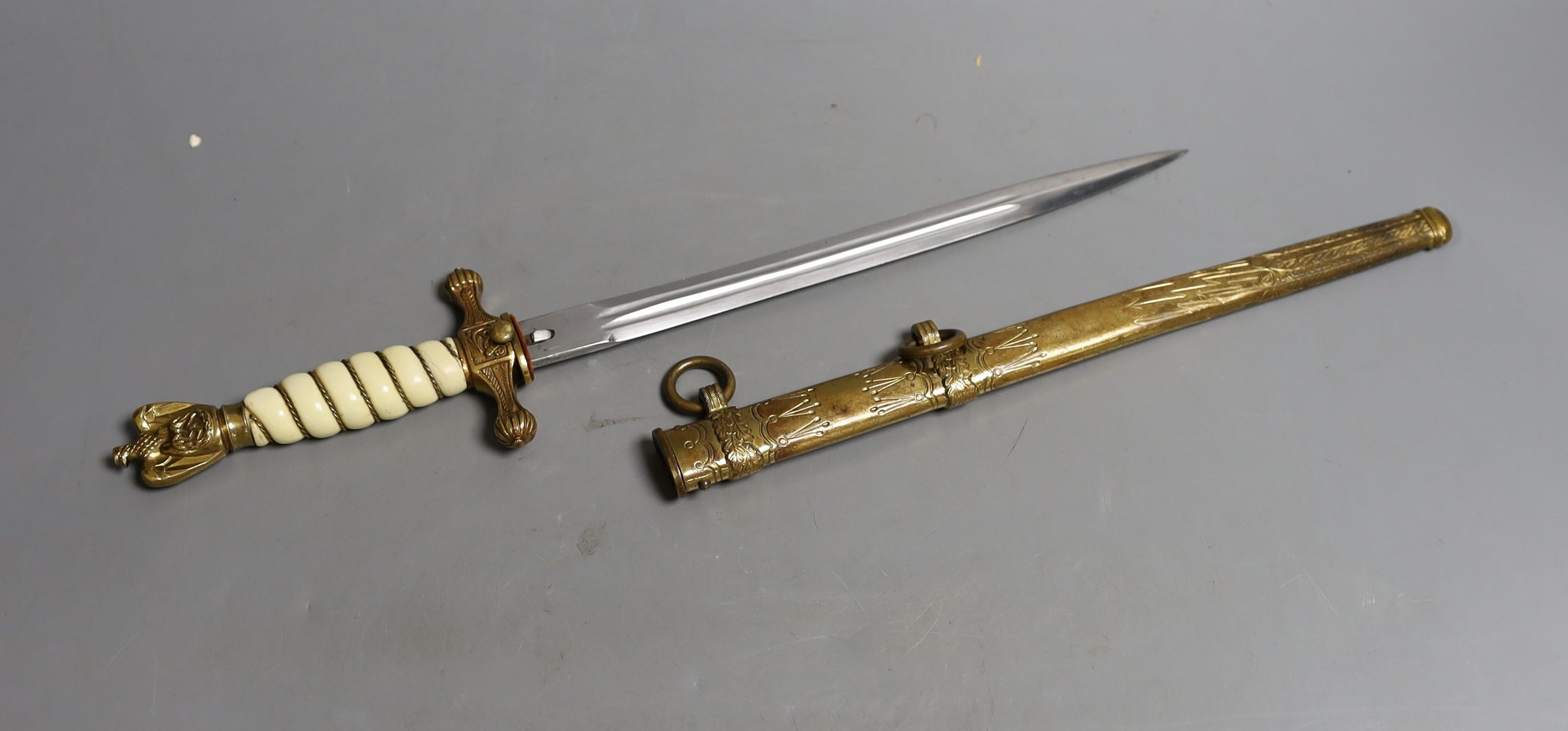 An original WWII German Luftwaffe officer's dagger, 2nd pattern, no maker, 42 cms long.